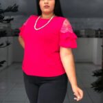 Blusa Plus com Mangas de Babado e Renda rosa